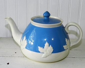 STAFFORDESHIRE TEAPOT ENGLAND