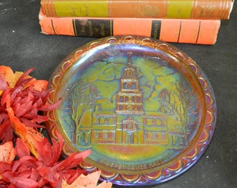 ASSIETTE BICENTENAIRE EN VERRE INDIANA/8" Diam.