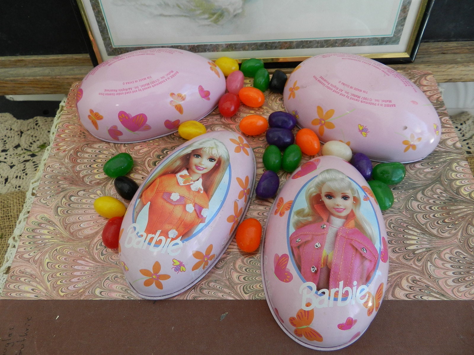 Elija entre 2 latas de BARBIE EGGS RUSSELL Stover - Etsy México, image size:1600x1200
