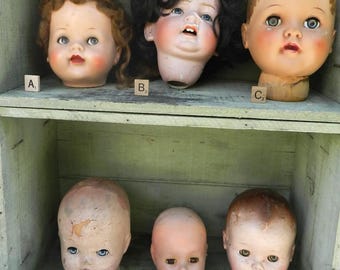 CH00SE FR0M 2 ViNTAGE CReepY D0LL HEADS B & F