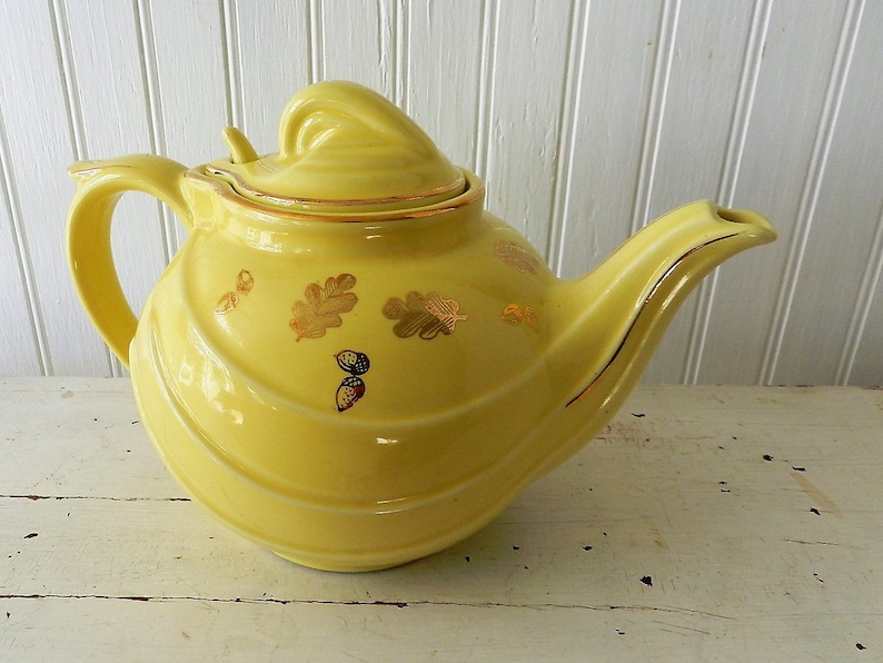 HALL TEAPOT 6 CUPS