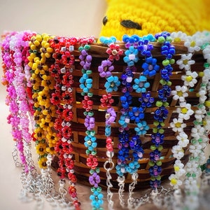 Blooming Beauty: Handcrafted Floral Glass Bead Bracelets for Nature-inspired Elegance