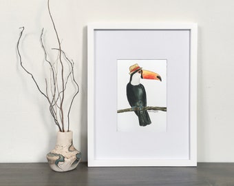 Toekan in Fedora Art Print, grillige tropische vogelillustratie