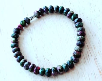 Anyolite Stretch Bracelet: Ruby in Zoisite Gemstones, Faceted Green & Ruby Red Beads