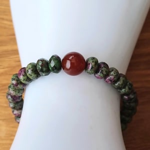 Anyolite, Ruby in Zoisite & 10mm Carnelian Stretch Bracelet, 8x5mm Faceted Beads