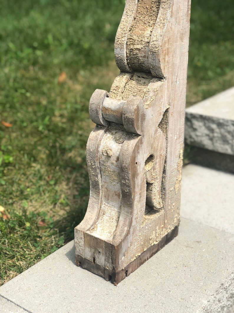 Antique Tall and Heavy Architectural Salvage Corbel 