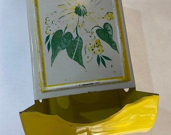 Vintage Yellow/White Flower Kitchen Wall Match Safe/Box Kitchen Decor