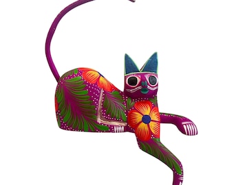 Cat Alebrije, Oaxaca Alebrije Wooden Hand Carved and Painted 5” Figurine