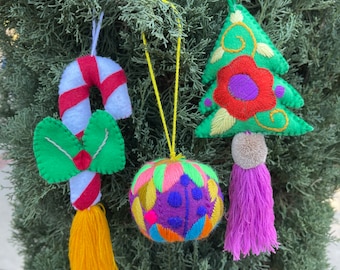 Mini Wreath Mexican Ornaments Hand Made Miniature Ornaments La Mexicana  Handmade Ornament 