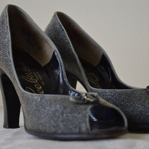 Silver Dollar shoes Vintage late 40's grey open toe heels 6 au image 7