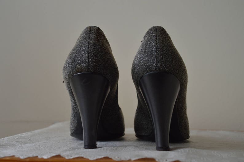 Silver Dollar shoes Vintage late 40's grey open toe heels 6 au image 9