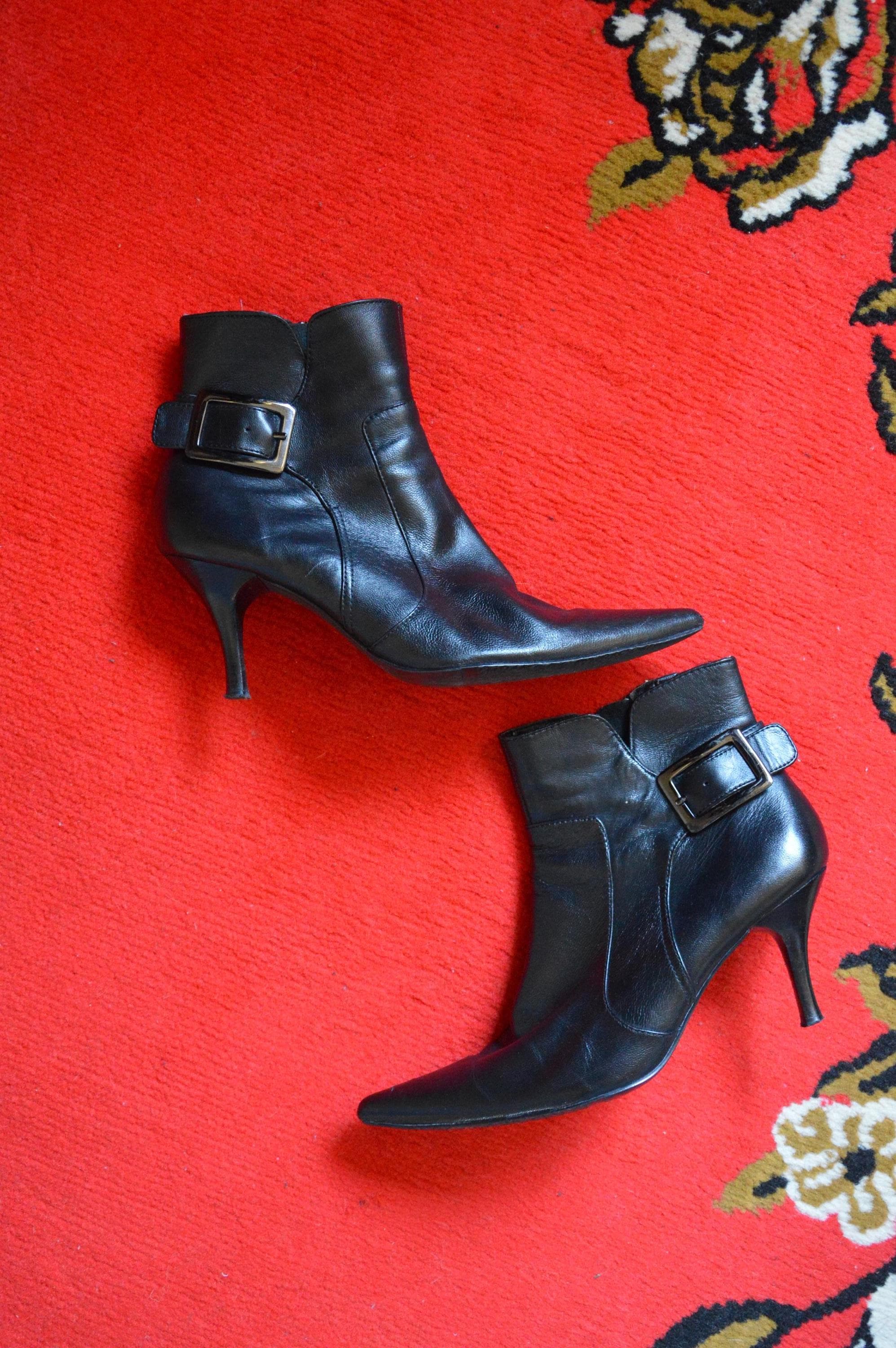 2000s Pointy Boots - Etsy