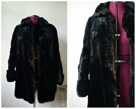 Vintage 1940's black fur coat // black brown lapi… - image 1