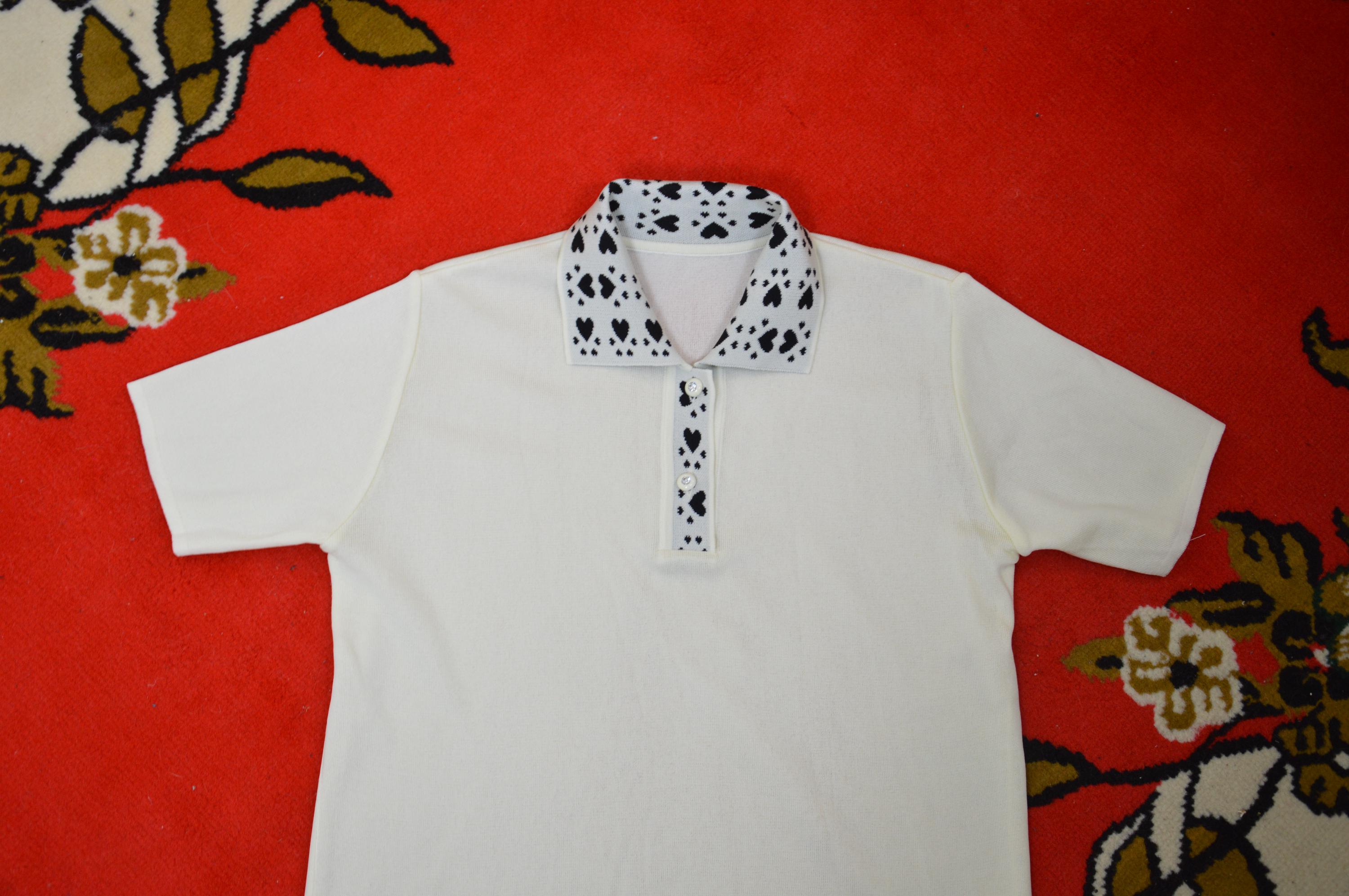 Vintage 90s 2000's Japanese Polo Shirt // Cute Kitsch Cream