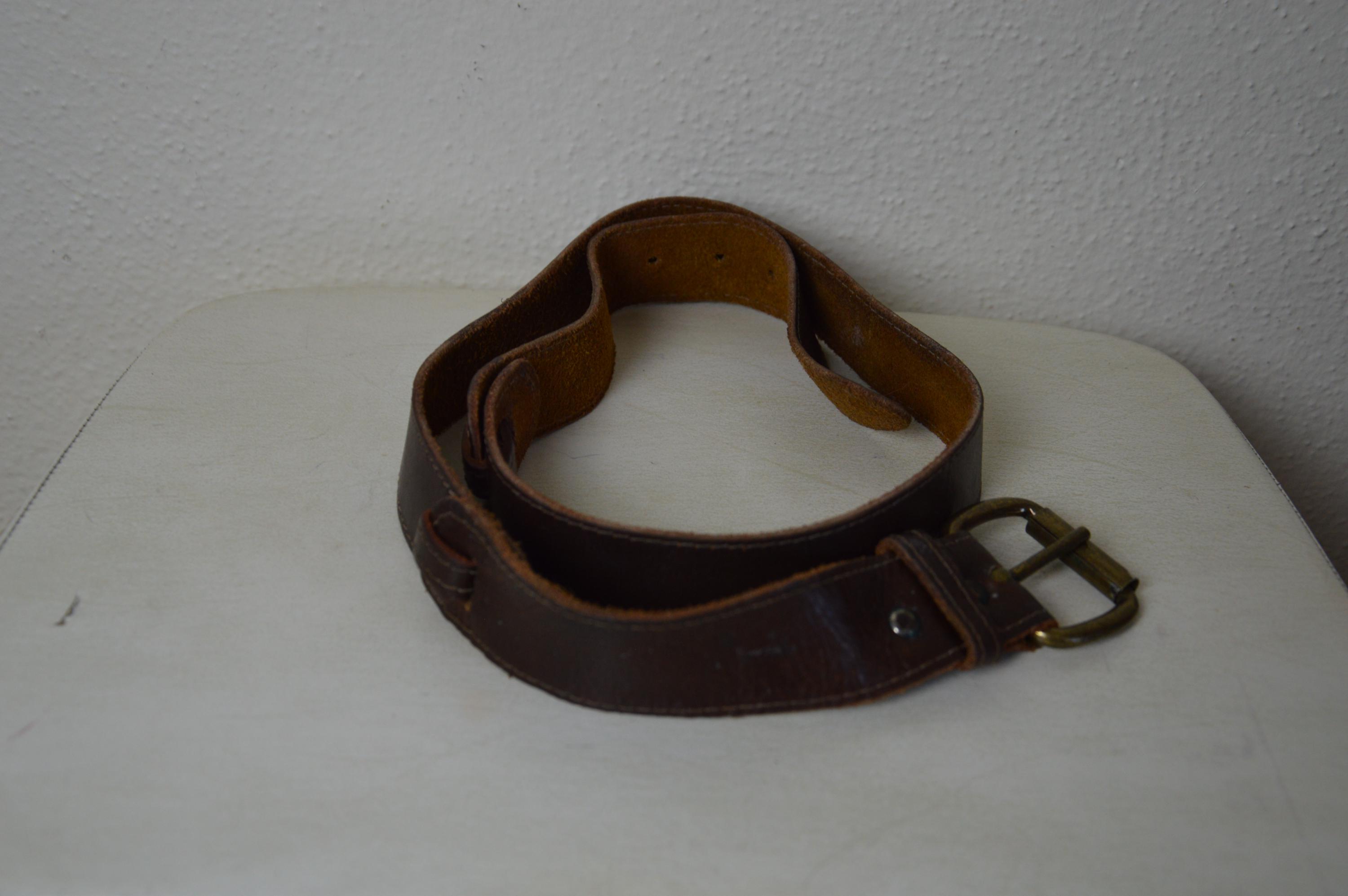Vintage Belt 1970\'s Whimsical  Unisex Brass Leaf Buckle S Small Brown Leather 1970s Wide Tooled Leather Belt Hand Painted Flowers Brass  main image 2