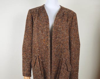Vintage 1970s tweed jacket // collarless blazer short brown orange flecked chic MINIMALIST classic wool warm coat 70s tailored boxy M