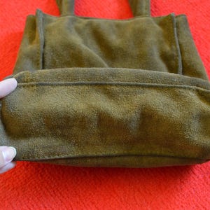 Vintage brown suede tote bag // 1990s minimalist classic small medium shoulder hand bag olive green BOHO hippy casual everyday GIFT for her image 9