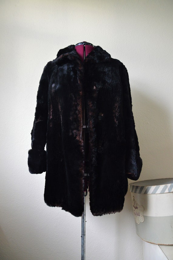 Vintage 1940's black fur coat // black brown lapi… - image 8