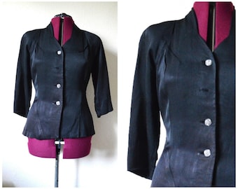 Blazer de satén negro vintage de los años 40 // Chaqueta entallada Chaqueta corta a medida clásica atemporal de los años 40 // M