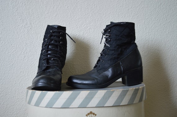 Vintage 90s black leather ankle boots // quilted … - image 1