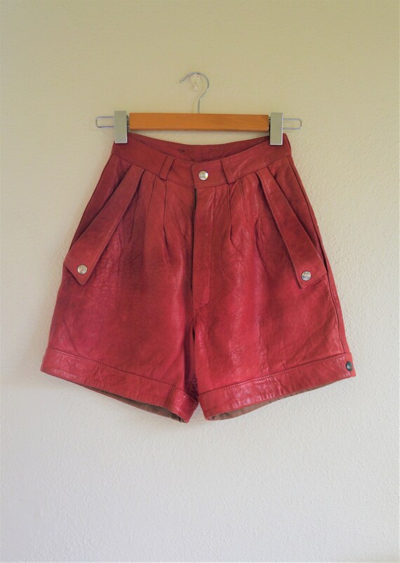 Vintage leather shorts // 80s red pink leather sh… - image 10