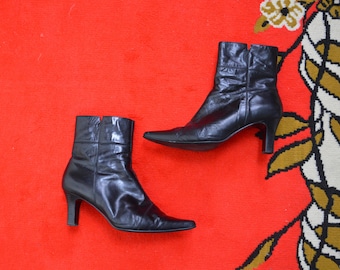 bottines en cuir noir vintage des années 2000 2000 / bout pointu talon moyen des années 90 glamour minimaliste classique tous les jours intemporel CHIC brillant 6,5 37