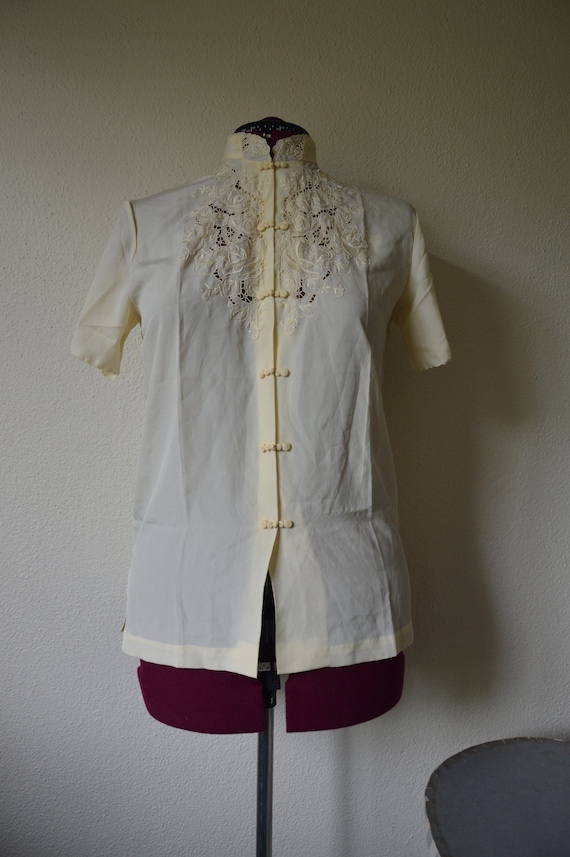 Vintage 1950's 60's cream silk blouse // Chinese silk… - Gem