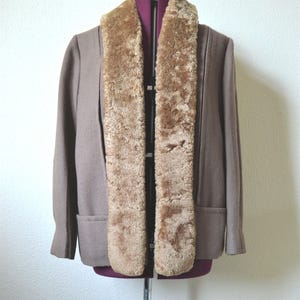 Vintage 1940&#39;s jacket // brown wool sheep skin fur collar // mouton // M L 12 14