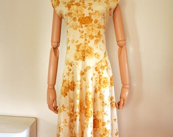 Vestido vintage beige y marrón de los años 70 // Vestido ajustado con estampado floral color crema, jersey drapeado único, cintura alta, corte A, estilo retro, para fiestas de noche, estilo bohemio, caprichoso, años 70, midi, talla M