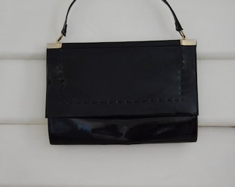 1960's vintage black patent faux leather vegan handbag // clutch purse hand bag top handle MID CENTURY minimalist style classic timeless