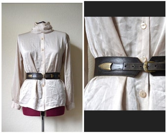 Vintage 1970's belt // black leather brass buckle gold waist belt wide leaf stylish 80s women's belt //hippy boho // S