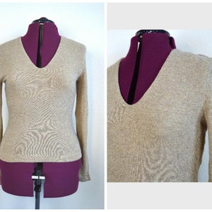 Vintage 2000's does 70s gold beige knit top // long sleeve sweater DISCO sparkly V Neck sexy winter casual jumper sweater knitwear knitted M