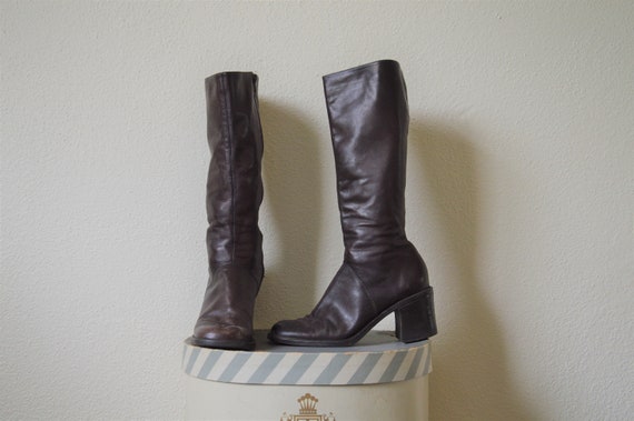 Vintage 90s 00's leather boots // brown chunky hee