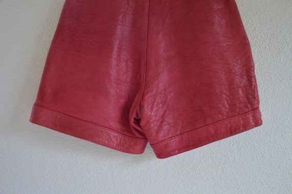 Vintage leather shorts // 80s red pink leather sh… - image 5