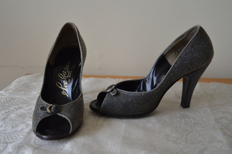 Silver Dollar shoes Vintage late 40's grey open toe heels 6 au image 5