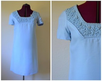 Vintage 1960's baby blue dress // mini dress mod shift sheath // 60's floral short formal cocktail party // S