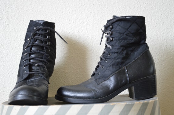 Vintage 90s black leather ankle boots // quilted … - image 10