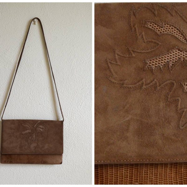 sac à main vintage des années 1970 // sac à bandoulière en cuir marron en daim lézard // sac à fleurs de reptile tan 70s //