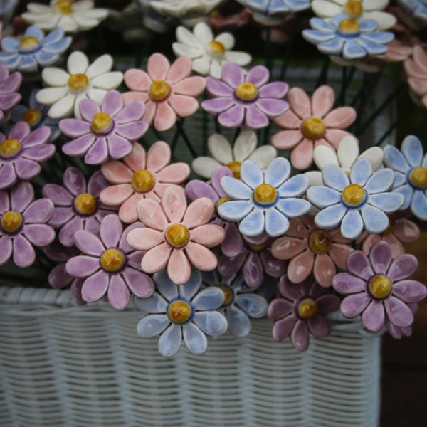 Daisy/ Ceramic Daisy /small daisy