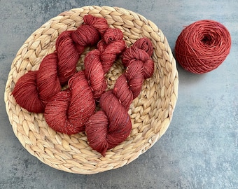 FERRUGINA/ ROSTROT, Handgefärbte Wolle, Handdyed Yarn, Sockenwolle/ Merino. mit Säurefarben gefärbt, Merino, 4-fach, Glitzer, Tweed