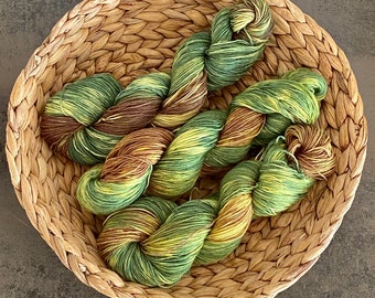 GRAS und MATSCH, Handgefärbte Wolle, Handdyed Yarn, mit Säurefarben gefärbt, als Strang oder gewickelt, 4-fach,Glitzer,Tweed, 6-fach, Merino