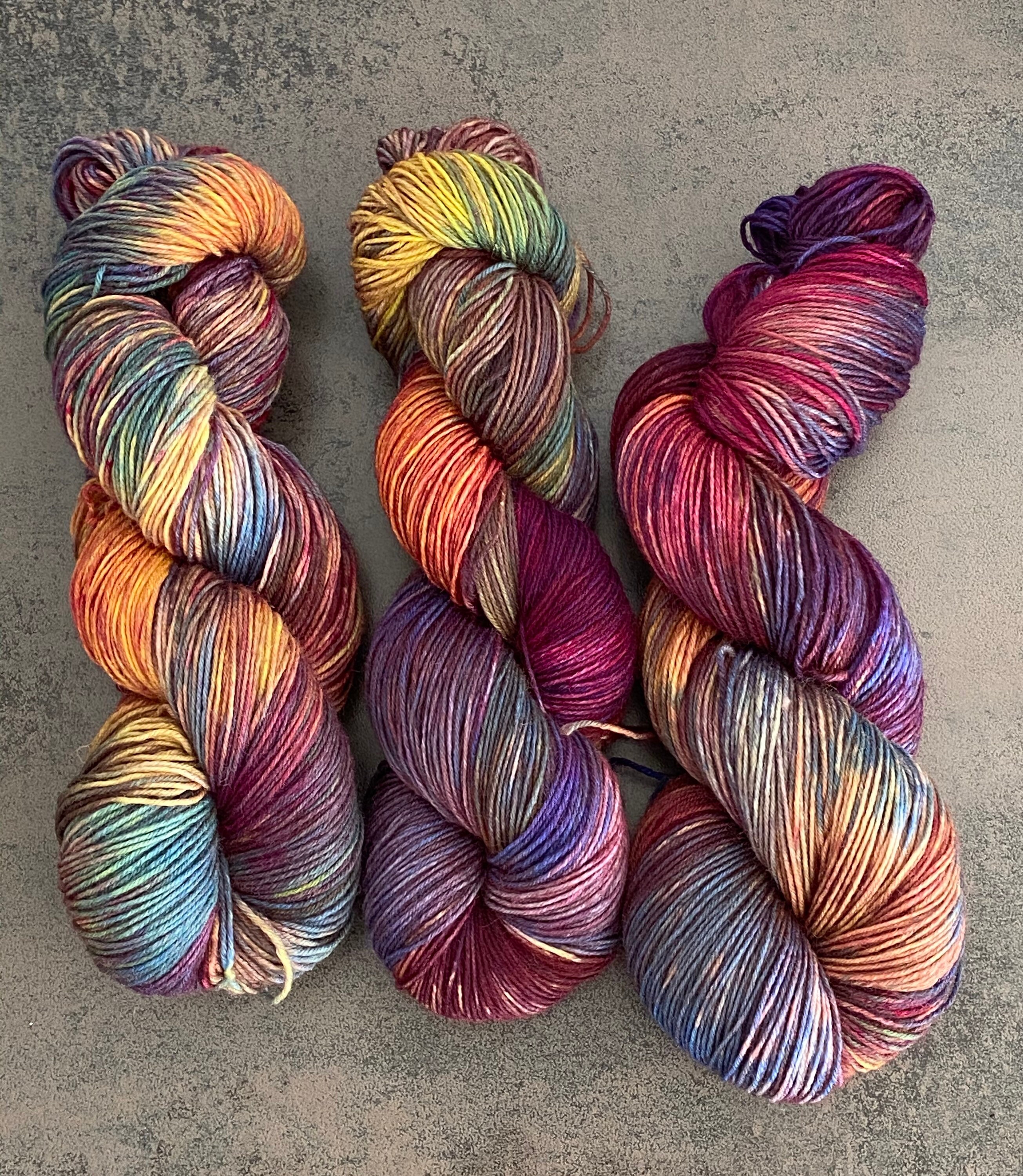 HADES Handgefärbte Sockenwolle - Halloween Special Mit Glitzer Für Strick- & Häkelprojekte