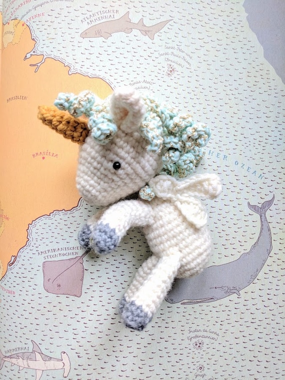 Monokë The Unicorn Amigurumi pattern, Häkelanleitung Baby Unicorn Einhorn