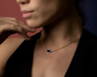 IRO minimalist style round enamelled fine gold plated brass necklace