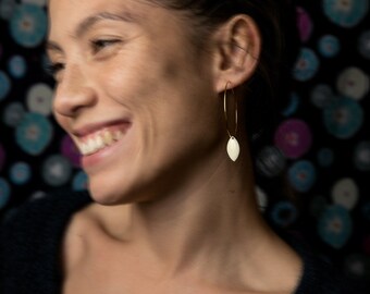 Gold-plated brass hoop earrings with enameled shuttles, minimalist style, BOHOL