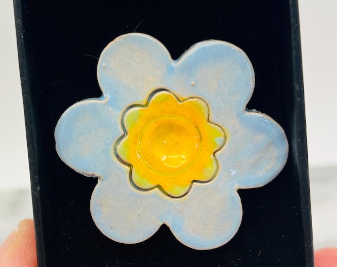 Handmade Forget Me Not Pottery Brooch: Sussex Clay Flower Gift