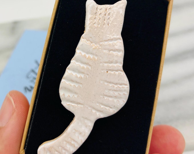 White Cat Handmade Ceramic Brooch, Love Cats, Pottery White Kitty Cats, Kitten, Kiln Fired Clay, Kitty Cat, Fired In My Kiln In Sussex UK.