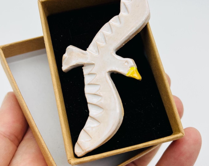 Seagull Pottery Brooch, Handmade Ceramic White Seaside Bird, Quirky Birds, Fun Gifts, clay, Pottery, Whimsical, Beach, Jewellery, Brooches.