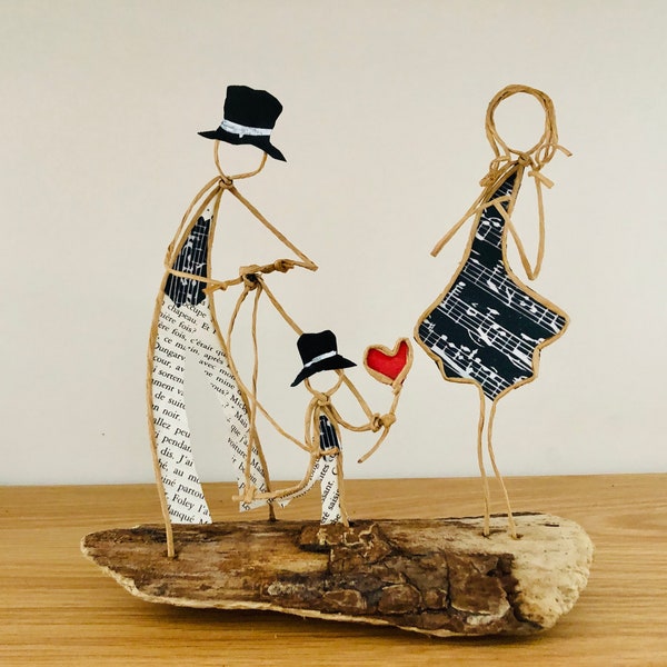 Sculpture poétique en ficelle et papier le marionnettiste déclaration amour cadeau original mariage figurines fil kraft armé bois flotté