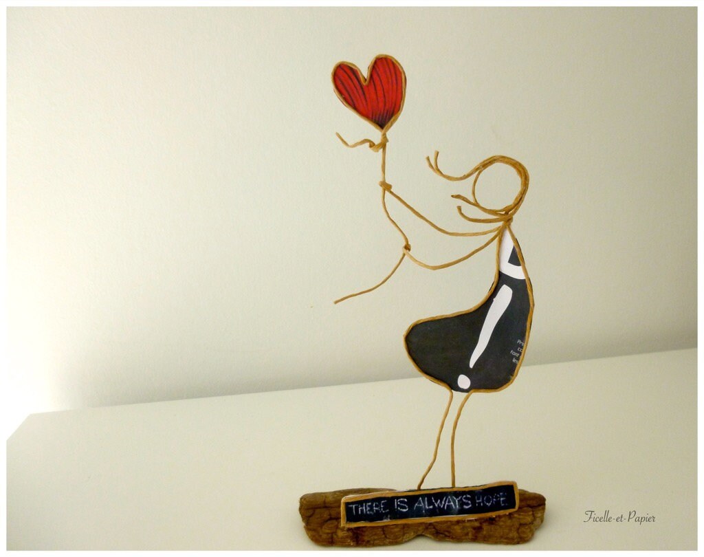 Petite Fille Au Ballon Figurine Ficelle Papier Cadeau Original Fête Père Mère Déco Enfant Artiste Sc